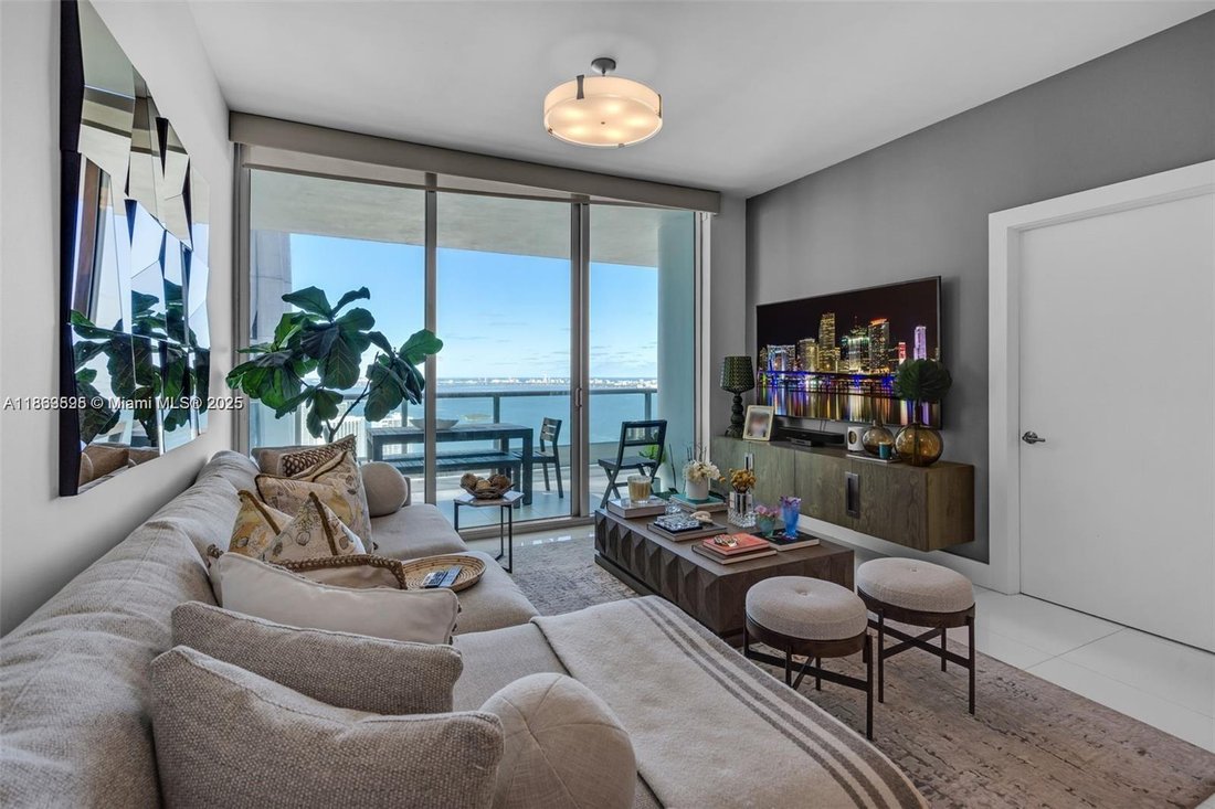 Condo in Miami, Florida, United States 1 - 16499867