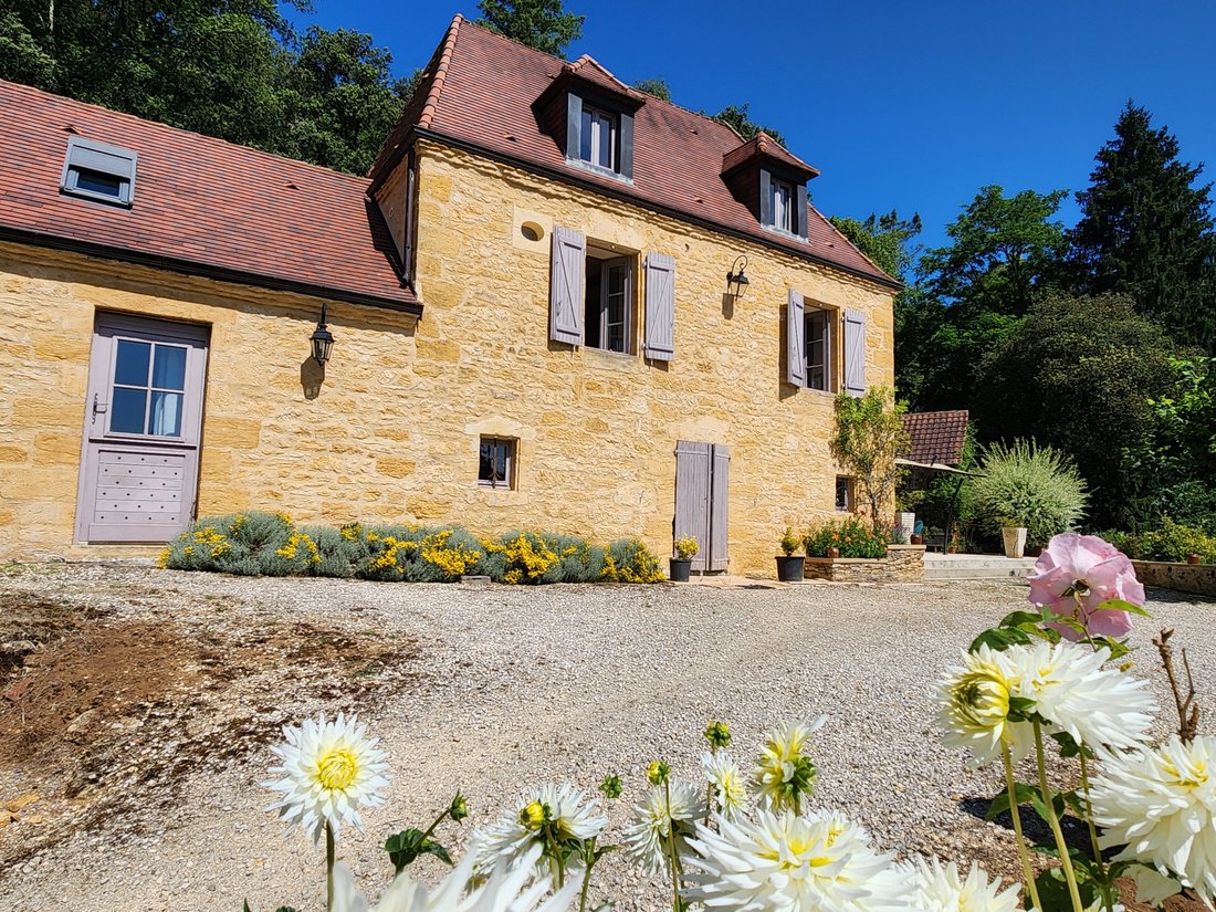 Estate in Sarlat-la-Canéda, Nouvelle-Aquitaine, France 3 - 16502358