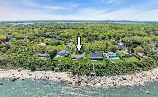 Farm Ranch in Greenport West, New York, United States 1