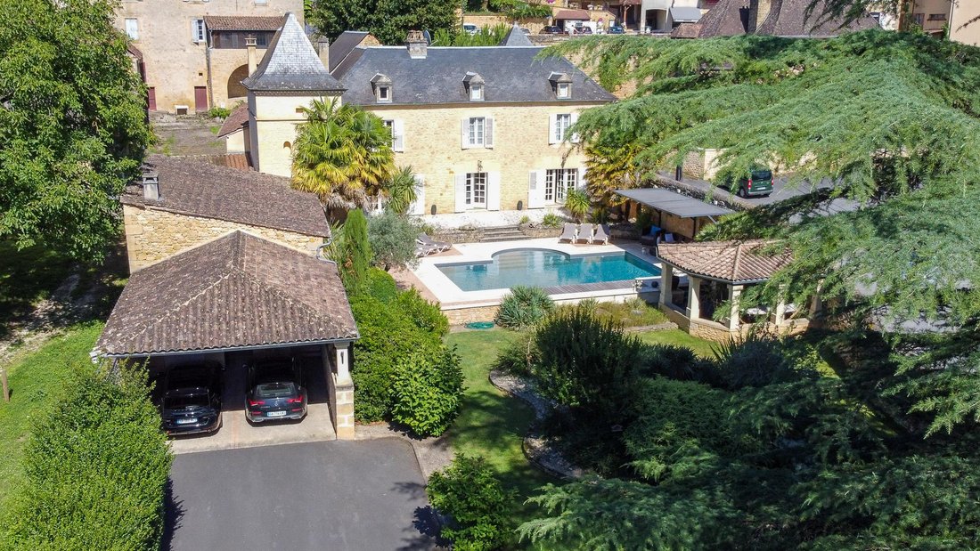 Estate in Sarlat-la-Canéda, Nouvelle-Aquitaine, France 2 - 16502383
