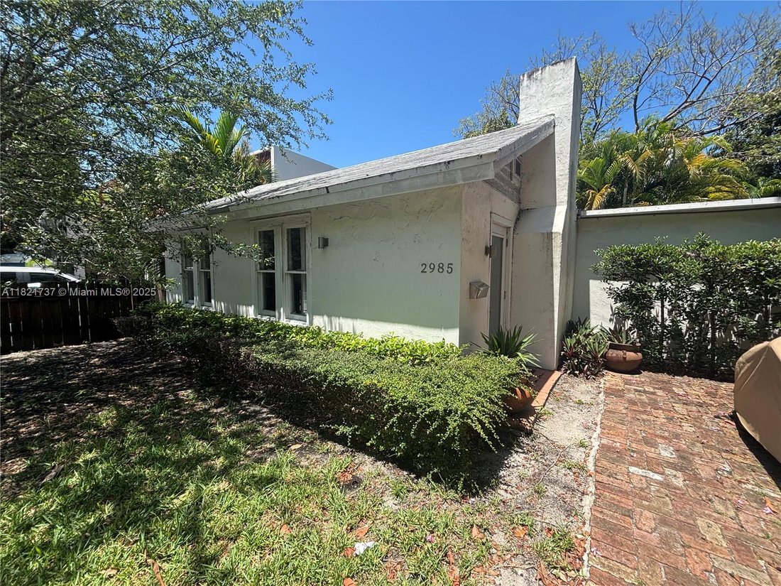 House in Miami, Florida, United States 1 - 16499905