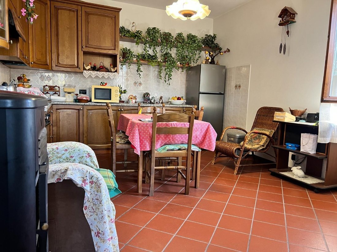 Villa in Antraccoli-Picciorana-Tempagnano, Lucca, Italy 5 - 16501635