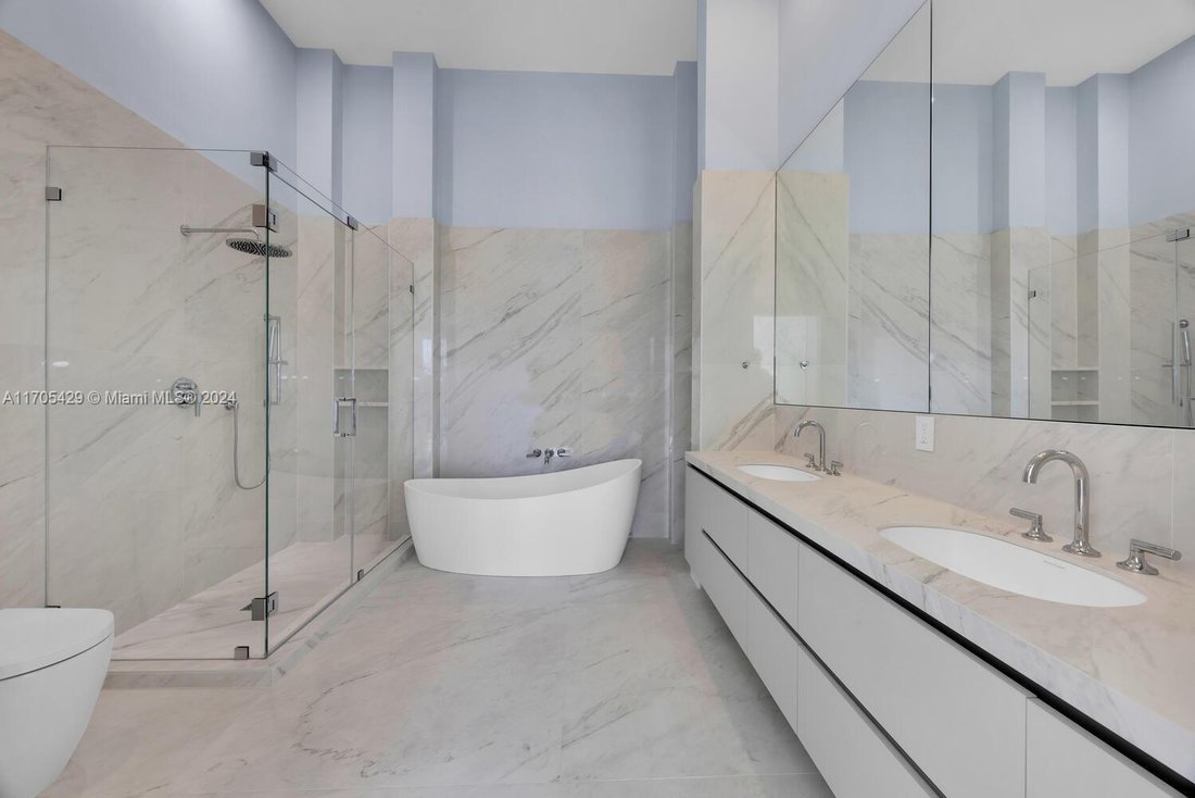Condo in Miami, Florida, United States 4 - 16499069
