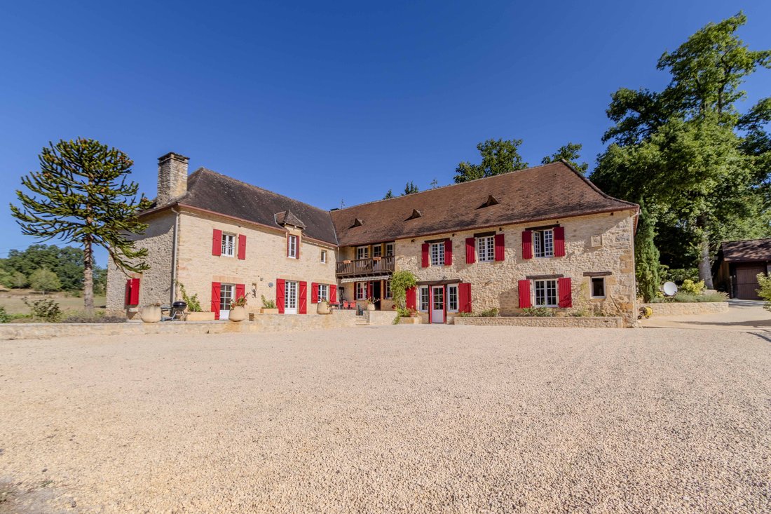 Estate in Sarlat-la-Canéda, Nouvelle-Aquitaine, France 2 - 16501998