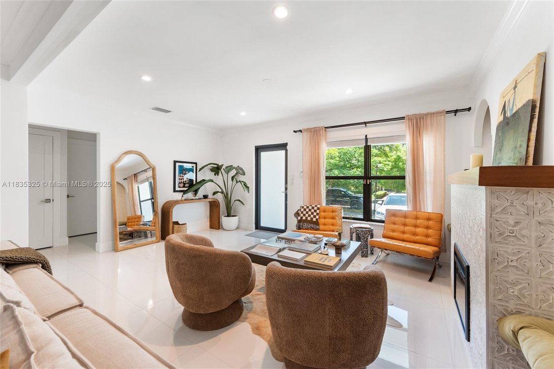 House in Miami, Florida, United States 2 - 16499986