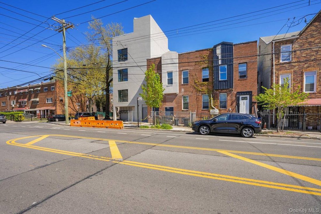 House in New York, New York, United States 2 - 16498814