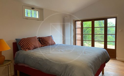 Castle for Sale in Montcaret, Nouvelle-Aquitaine, France