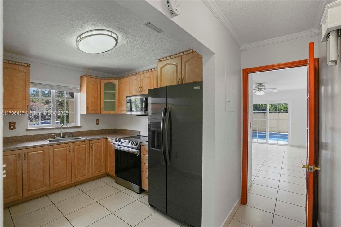 House in Miami, Florida, United States 5 - 16499838