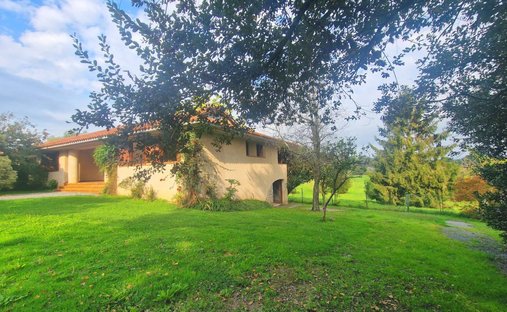 Chalet a Meruelo, Cantabria, Spagna 1
