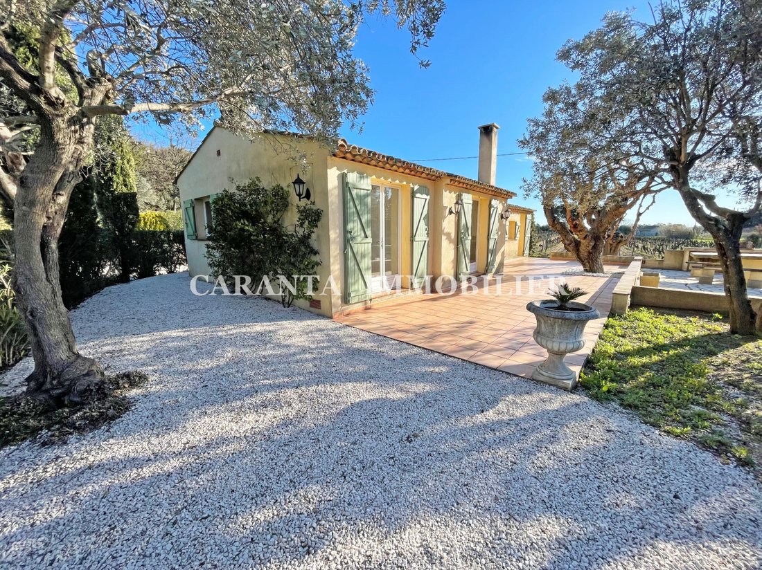Villa in Le Plan-de-la-Tour, Provence-Alpes-Côte d'Azur, France 1 - 16334398
