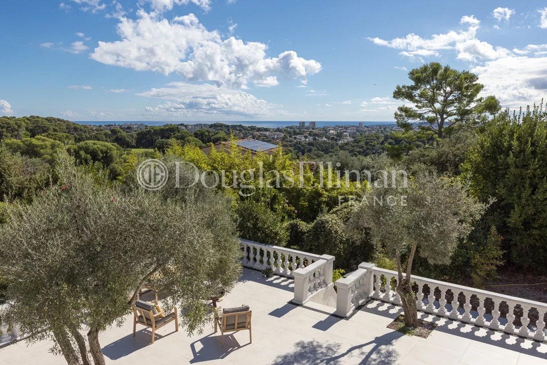 Villa in L'Estagnol, Antibes, France 3 - 16358648