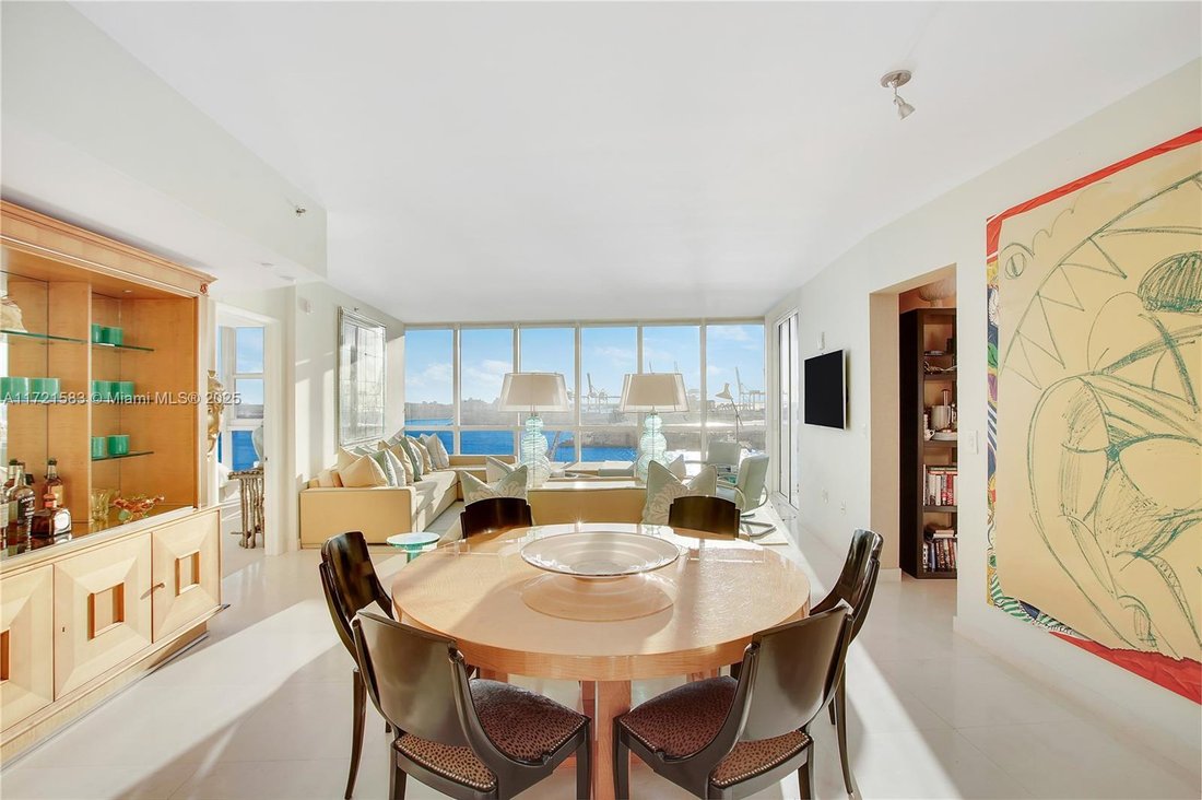 Condo in Miami Beach, Florida, United States 4 - 16499339