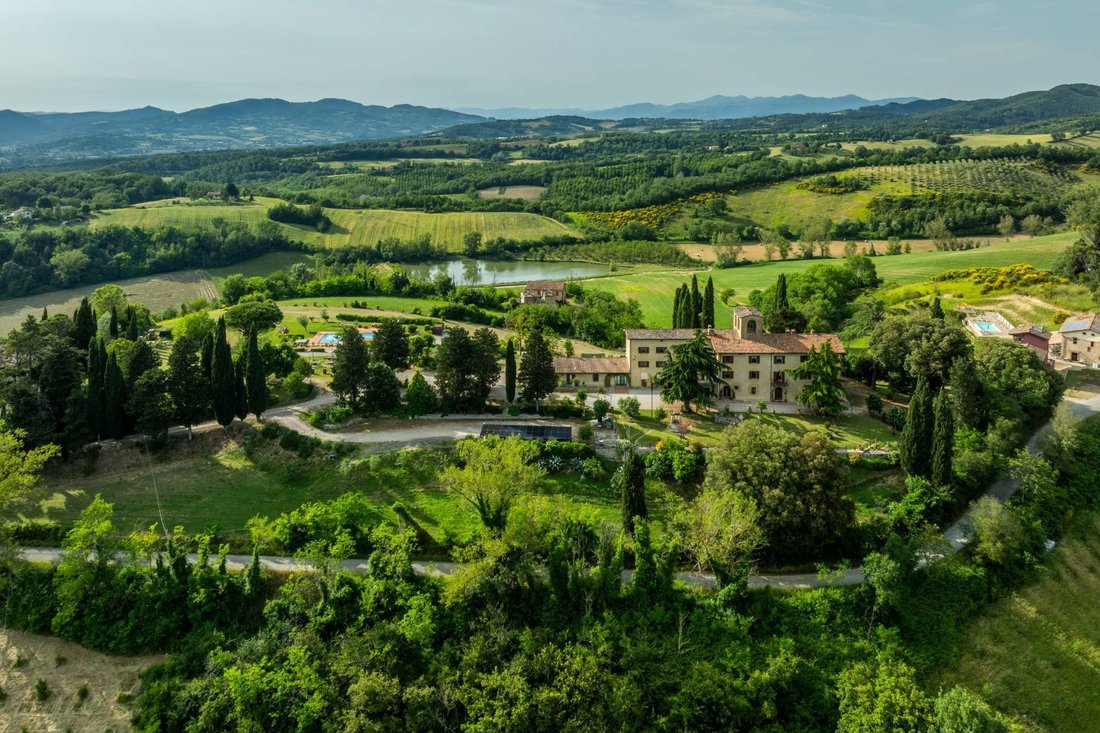 Villa in Città di Castello, Umbria, Italy 2 - 16502651