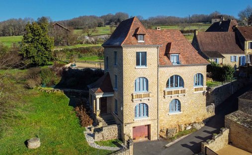 Estate in Sarlat-la-Canéda, Nouvelle-Aquitaine, France 1