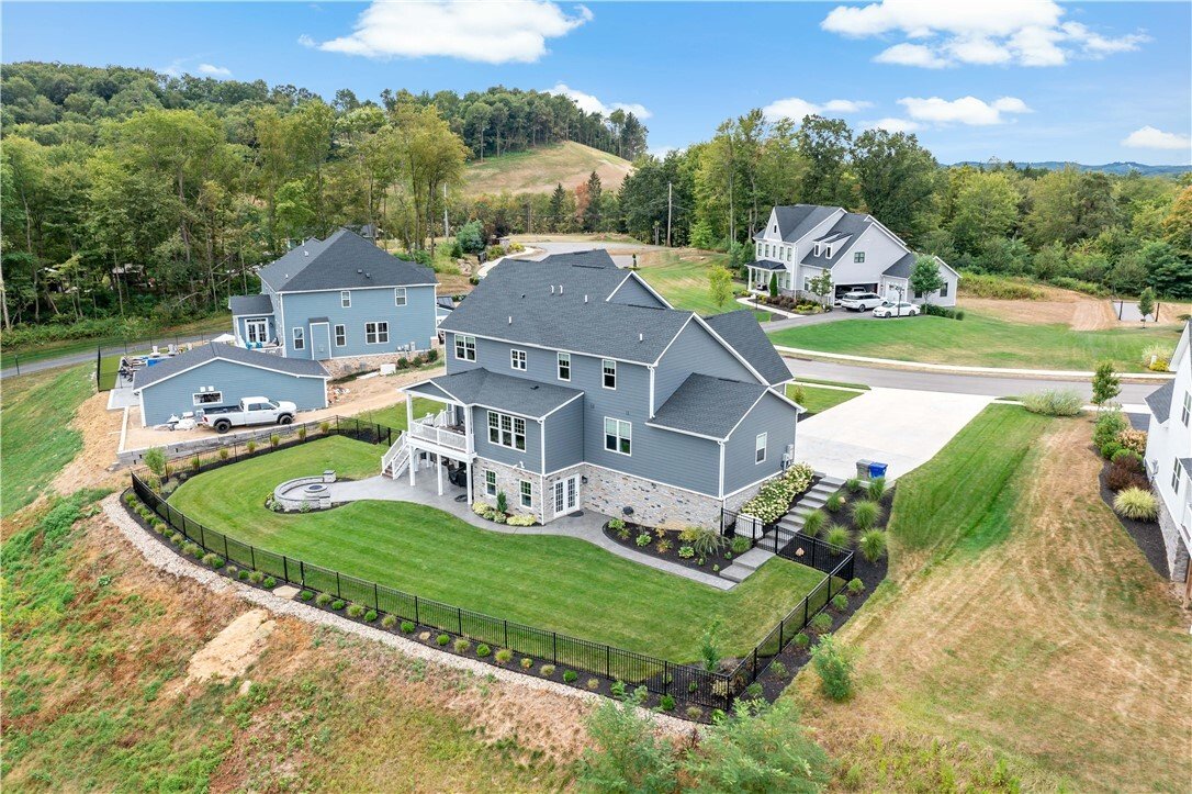 House in Mars, Pennsylvania, United States 2 - 16499233