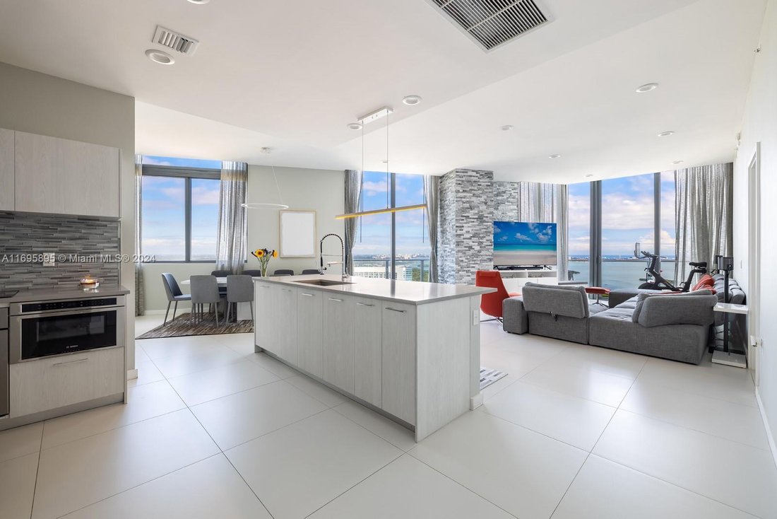 Condo in Miami, Florida, United States 2 - 16498839