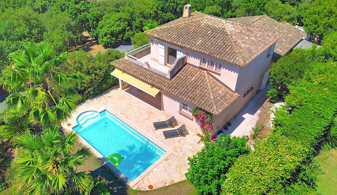 Villa in Exterieurs, Frejus, France 1 - 16502141