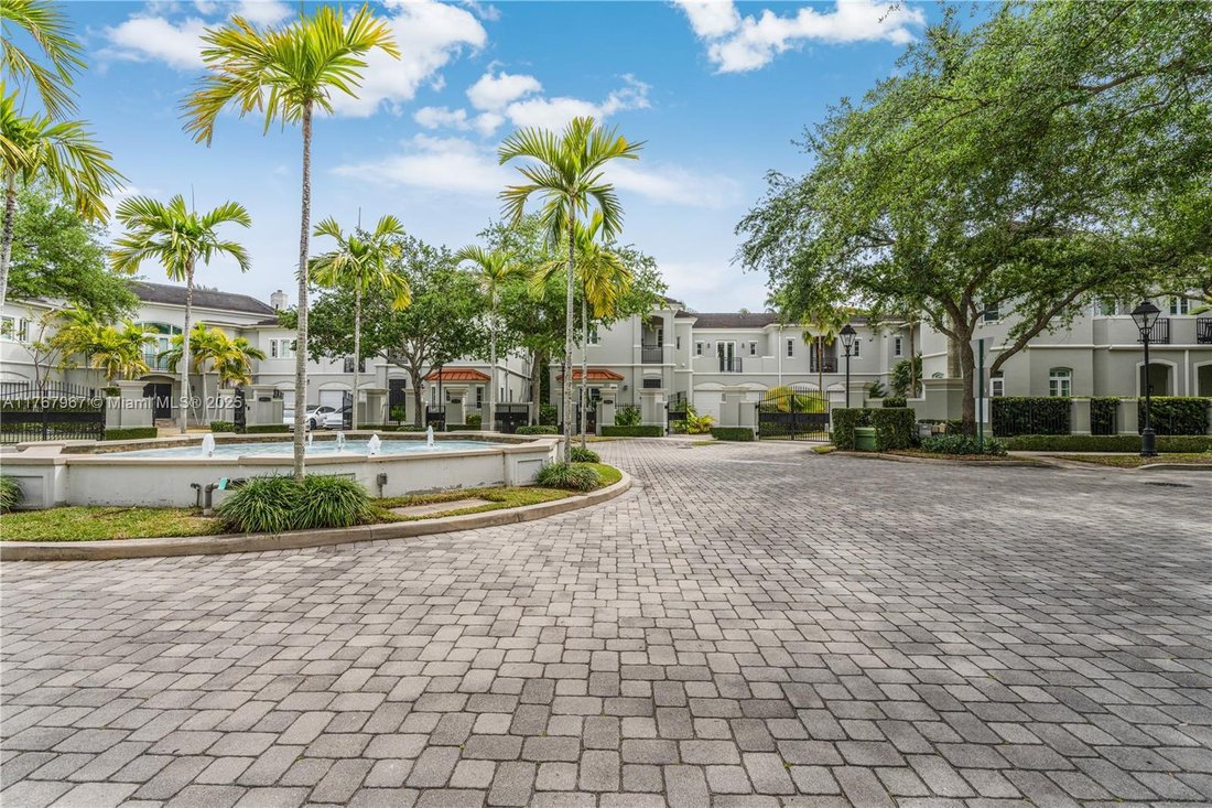 Townhouse in Coral Gables, Florida, United States 4 - 16500128