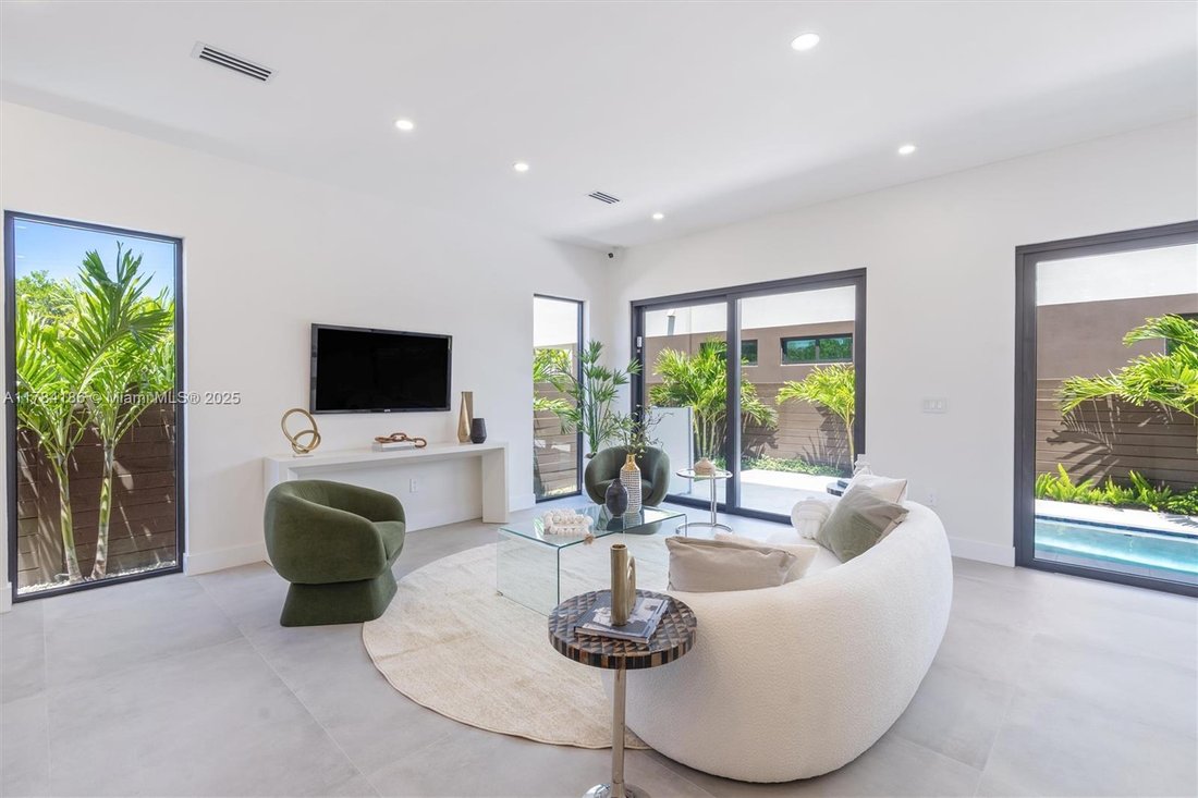 Townhouse in Wilton Manors, Florida, United States 4 - 16500254