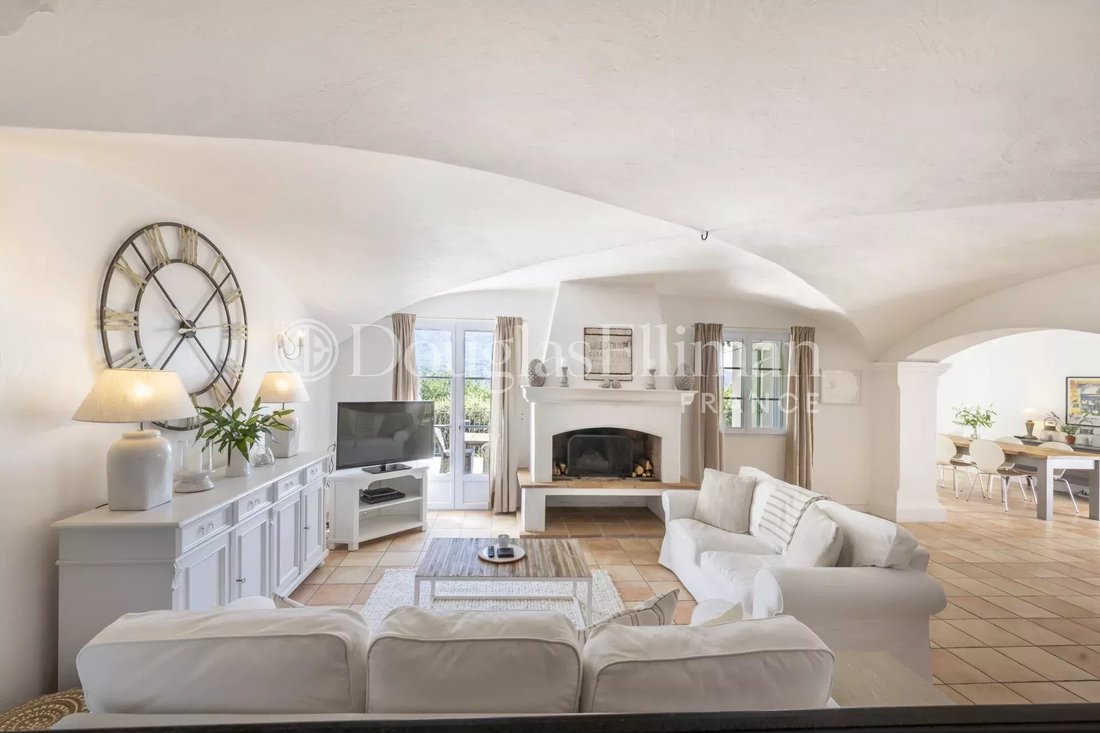 Casa en Châteauneuf-Grasse, Provenza-Alpes-Costa Azul, Francia 3 - 16262693