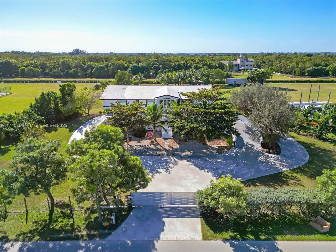 House in Miami, Florida, United States 1 - 16499271