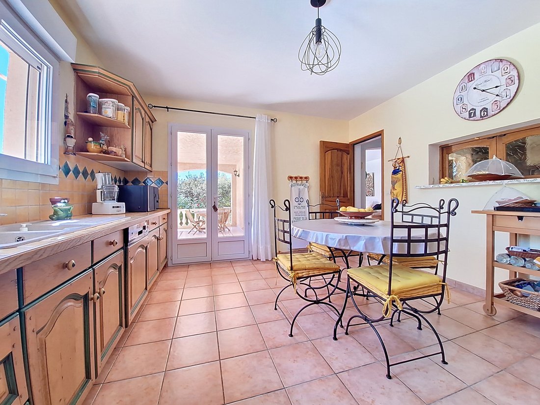 Villa in Exterieurs, Frejus, France 4 - 16502141