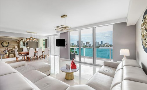 Condo in Golden Beach, Florida, United States 1