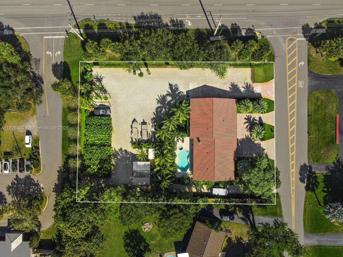 House in Southwest Ranches, Florida, United States 4 - 16500185