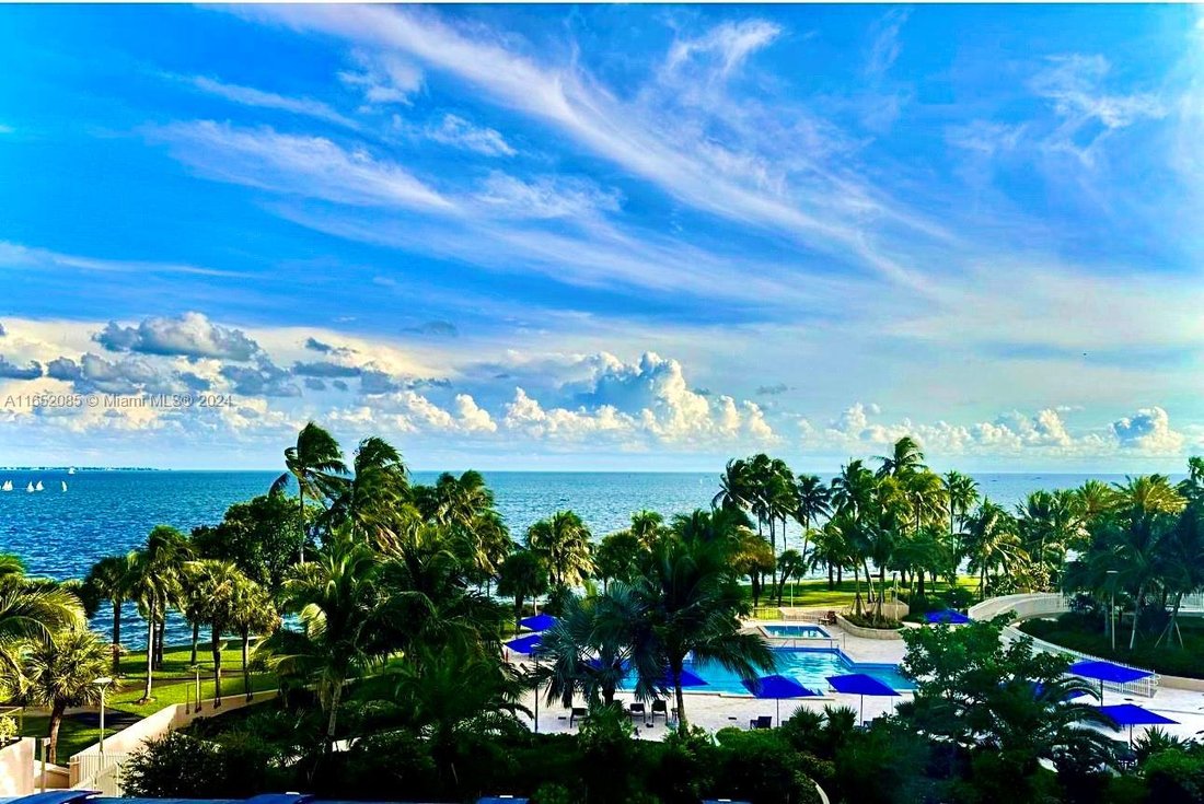 Condo in Miami, Florida, United States 1 - 16499127