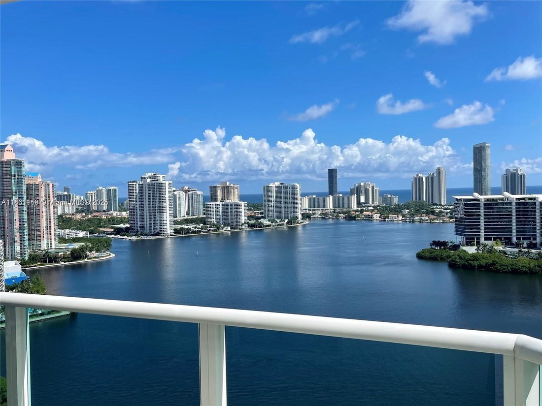 Condo in Golden Beach, Florida, United States 1 - 16500017