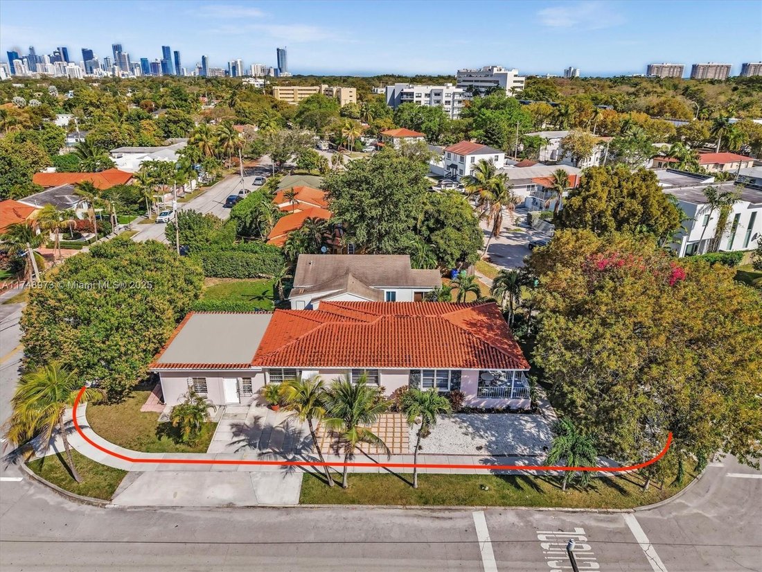 House in Miami, Florida, United States 1 - 16499992