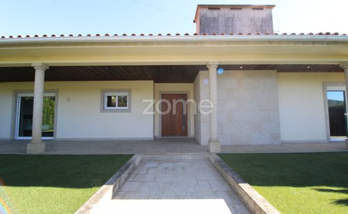 Maison à São Tomé de Abação, Braga, Portugal 1