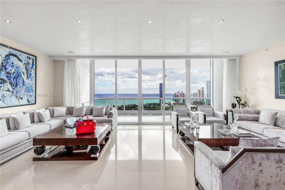 Condo in Aventura, Florida, United States 1 - 16499667