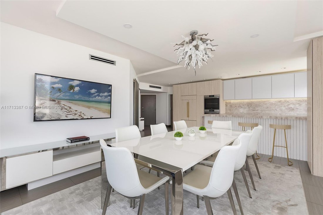 Condo in Miami Beach, Florida, United States 4 - 16500080