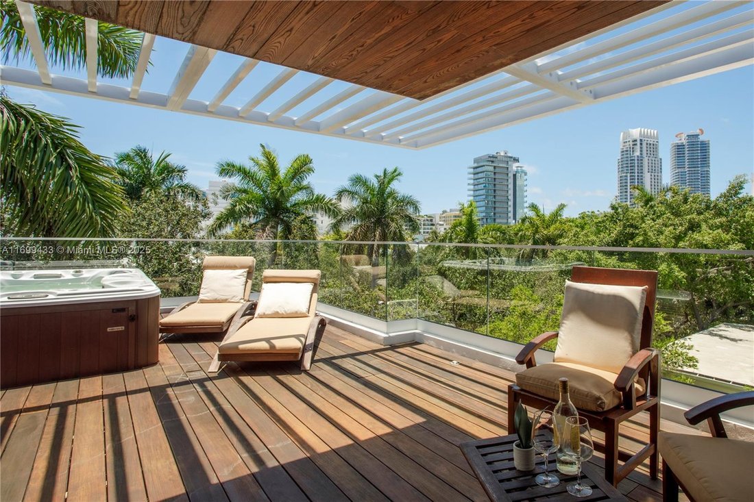 Townhouse in Miami Beach, Florida, United States 1 - 16500071
