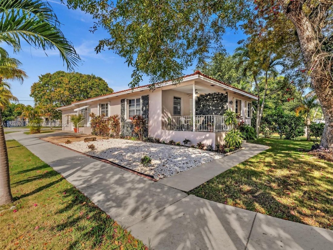 House in Miami, Florida, United States 4 - 16499992
