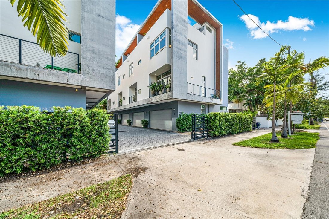 Townhouse in Miami, Florida, United States 1 - 16498890