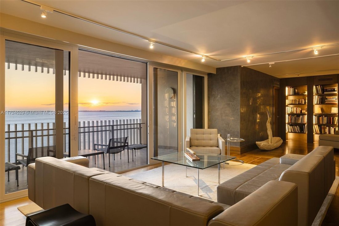 Condo in Miami, Florida, United States 1 - 16500307