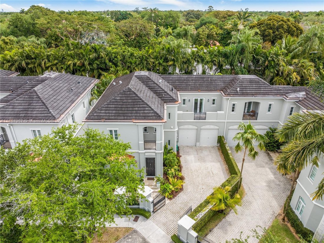 Townhouse in Coral Gables, Florida, United States 2 - 16500128