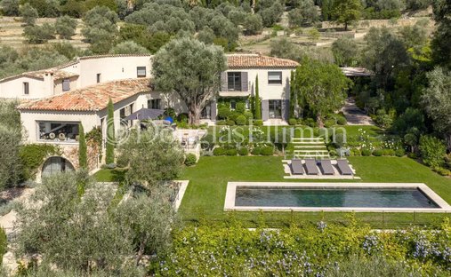 Villa in Grasse, Provence-Alpes-Côte d'Azur, France 1