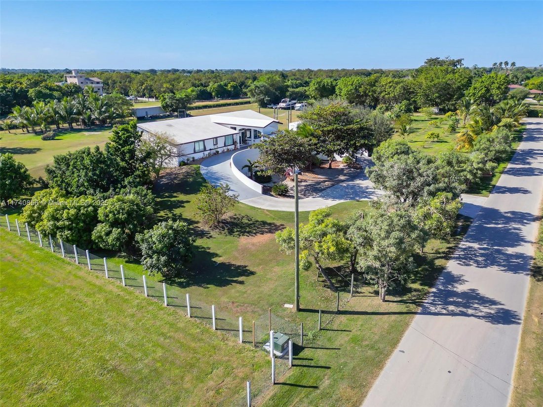 House in Miami, Florida, United States 2 - 16499271