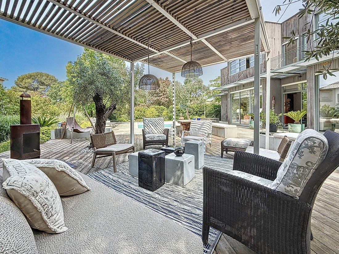 Villa in Le Dramont-Agay-Anthéor-Le Trayas, Saint-Raphaël, France 3 - 16502074