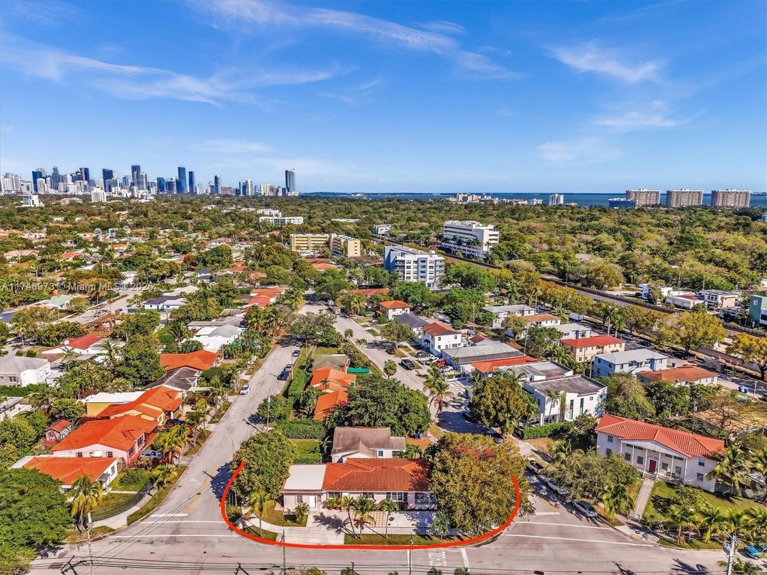 House in Miami, Florida, United States 5 - 16499992