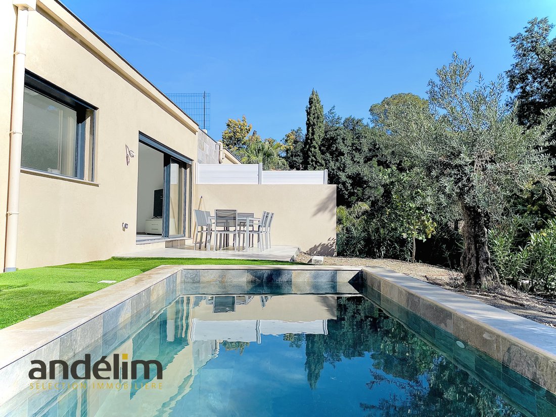 Villa in Le Dramont-Agay-Anthéor-Le Trayas, Saint-Raphaël, France 1 - 16502145