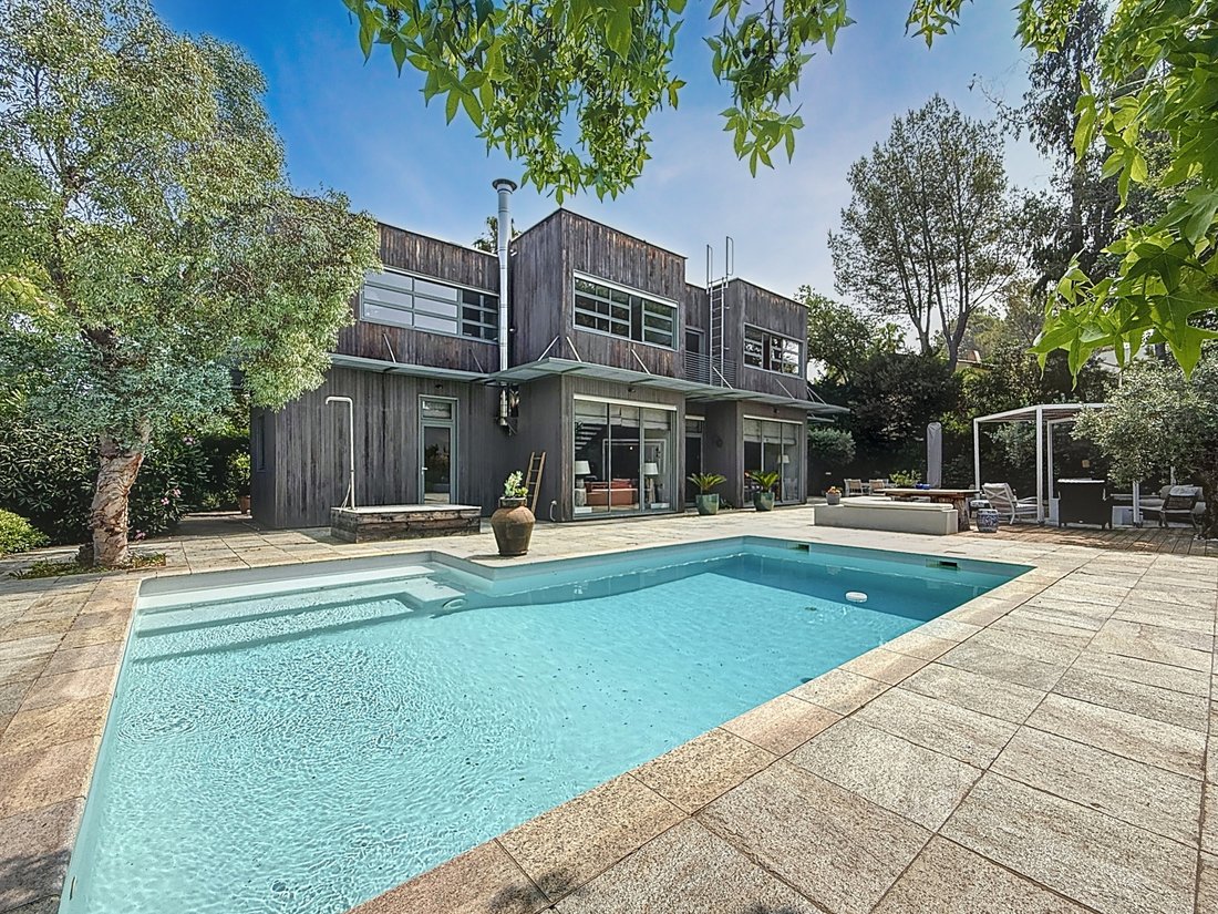 Villa in Le Dramont-Agay-Anthéor-Le Trayas, Saint-Raphaël, France 1 - 16502074