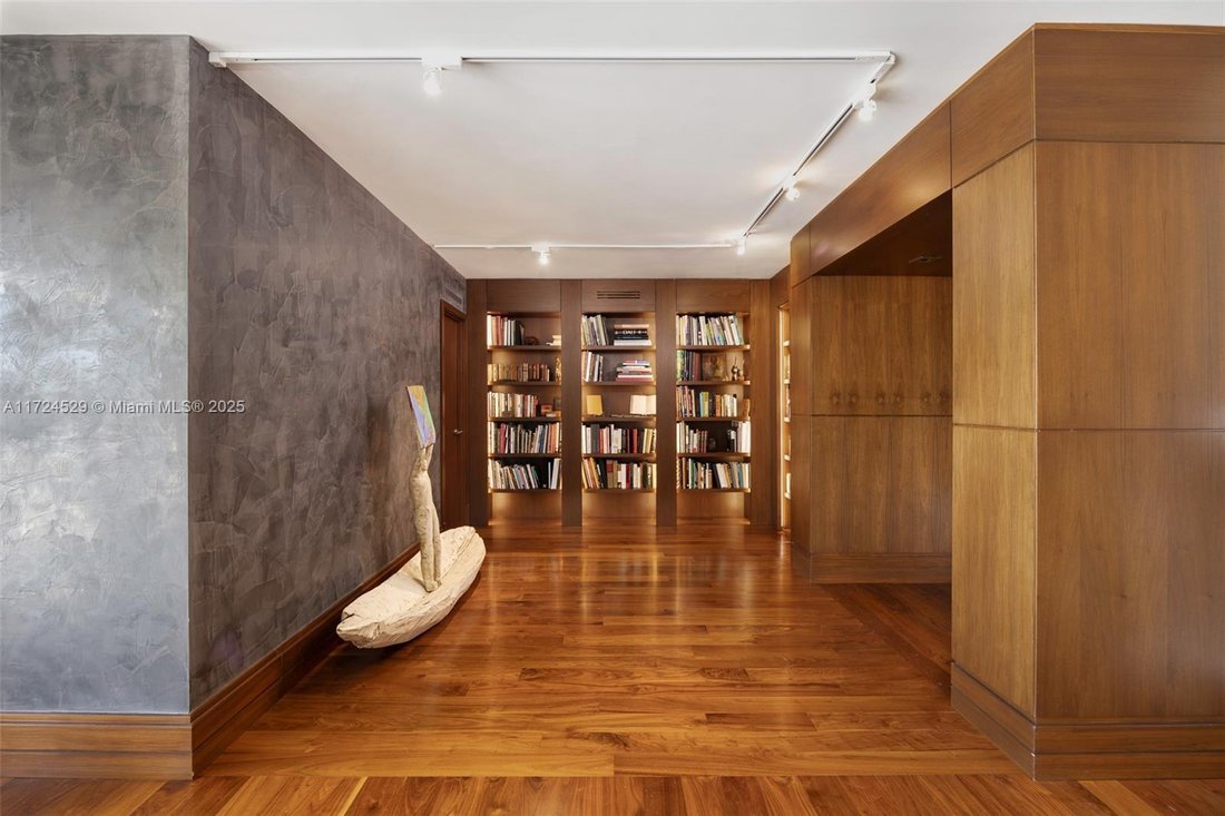 Condo in Miami, Florida, United States 4 - 16500307