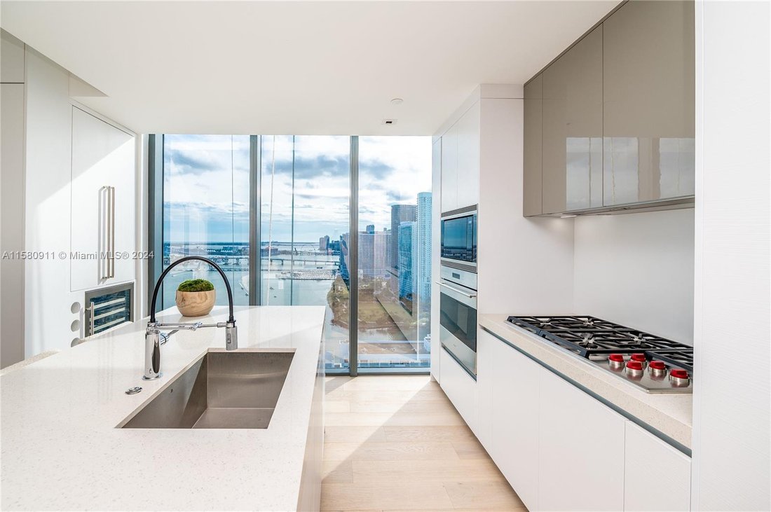 Condo in Miami, Florida, United States 3 - 16499921