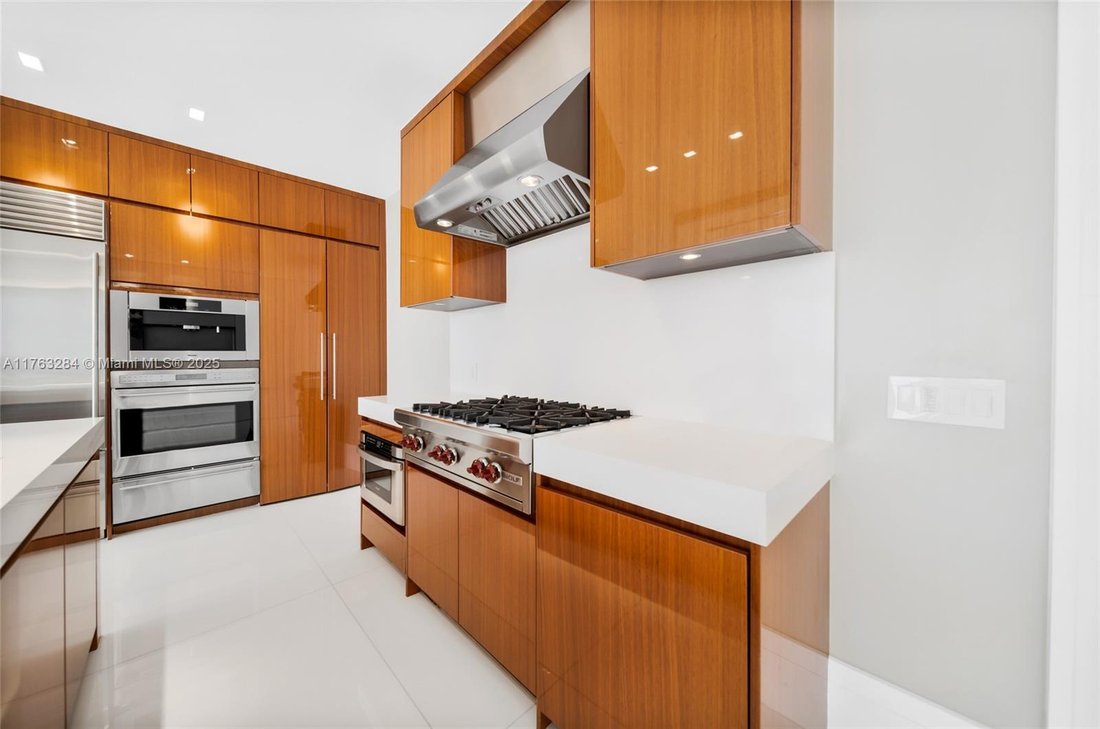 Condo in Bal Harbour, Florida, United States 4 - 16499852