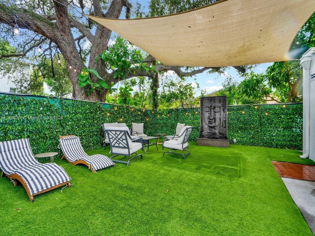 House in Miami, Florida, United States 3 - 16500365