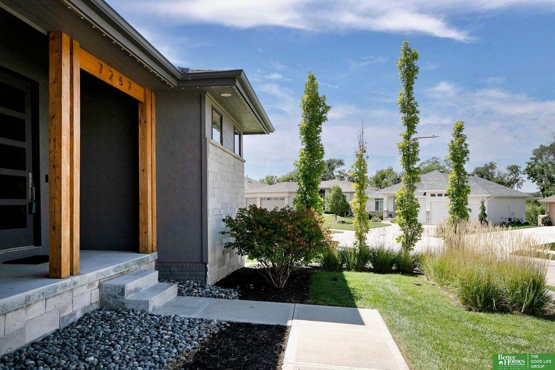 House in Bennington, Nebraska, United States 1 - 16501571